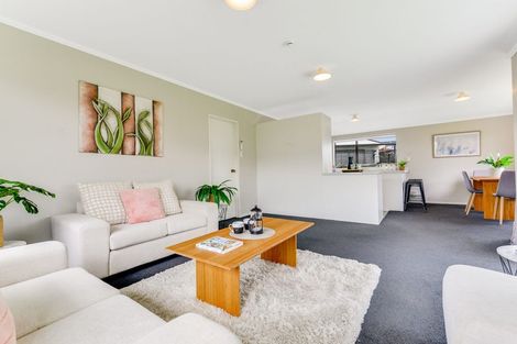 Photo of property in 6/55 Tuhikaramea Road, Dinsdale, Hamilton, 3204