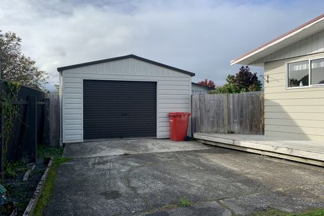 Photo of property in 50b Hartford Crescent, Totara Park, Upper Hutt, 5018