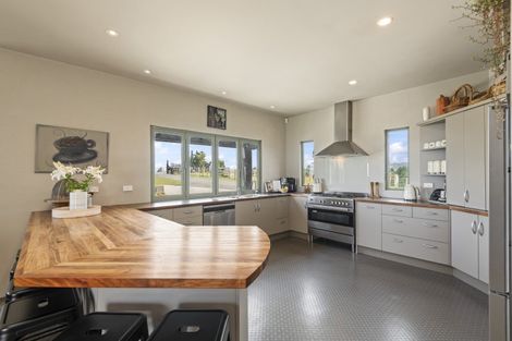 Photo of property in 307 Ngahere Park Road, Turitea, Palmerston North, 4472