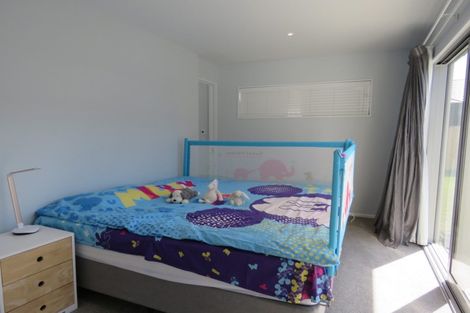 Photo of property in 102 Aorangi Road, Bryndwr, Christchurch, 8053