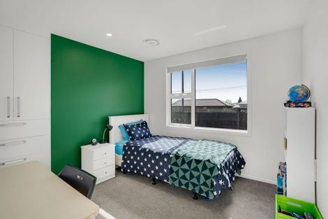 Photo of property in 3 Smith Road, Merrilands, New Plymouth, 4312