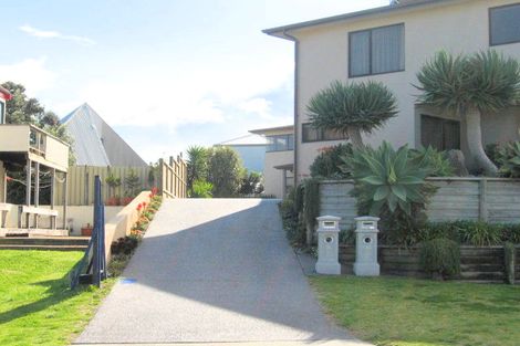 Photo of property in 3a Pacific View Road, Papamoa Beach, Papamoa, 3118