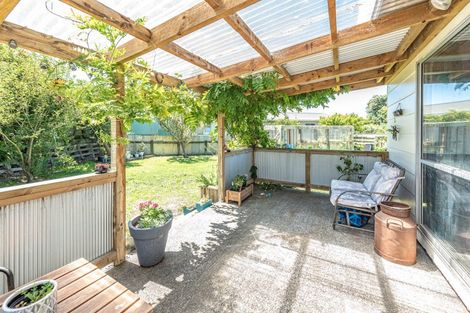 Photo of property in 108 Hinau Street, Castlecliff, Whanganui, 4501