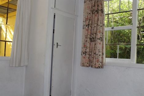 Photo of property in 15 Catalina Crescent, Forrest Hill, Auckland, 0620