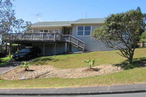 Photo of property in 15 Acacia Road, Torbay, Auckland, 0632