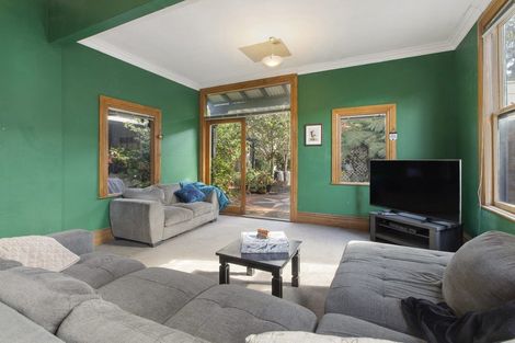 Photo of property in 102 Derwent Street, Island Bay, Wellington, 6023