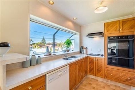 Photo of property in 1/3a Gordon Avenue, Forrest Hill, Auckland, 0620