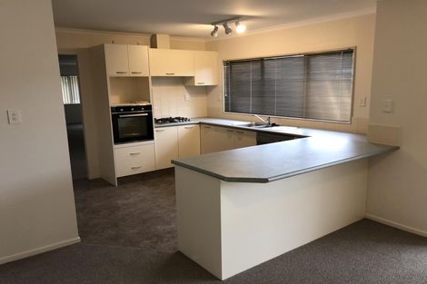 Photo of property in 35 Huntington Drive, Huntington Park, Auckland, 2013