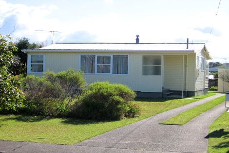 Photo of property in 27 Weiti Road, Orewa, 0931