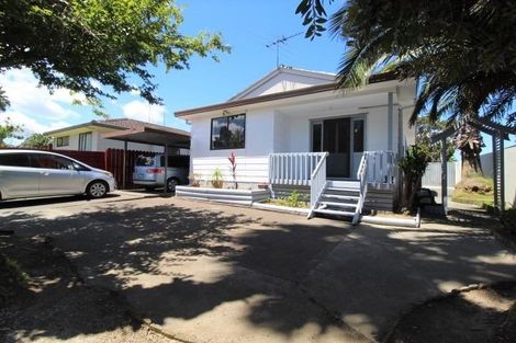 Photo of property in 1/194 Te Irirangi Drive, Flat Bush, Auckland, 2023