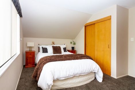 Photo of property in 6 Hanmer Place, Highbury, Palmerston North, 4412