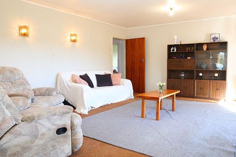 Photo of property in 12c Youngs Road, Papakura, 2110