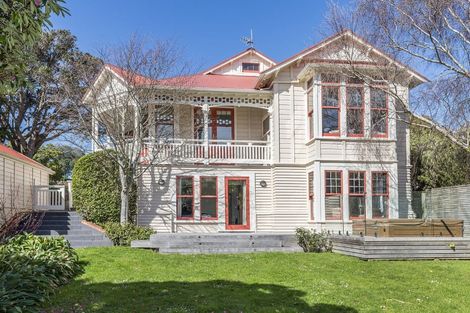 Photo of property in 11 Trelissick Crescent, Ngaio, Wellington, 6035