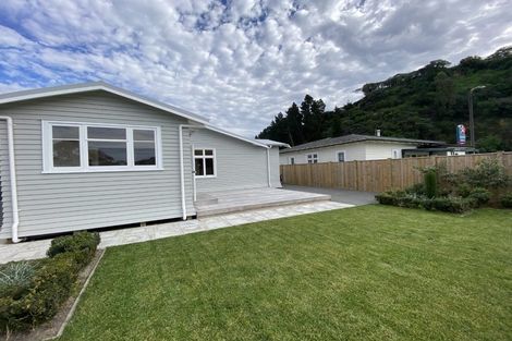 Photo of property in 1 Roach Street, Marewa, Napier, 4110