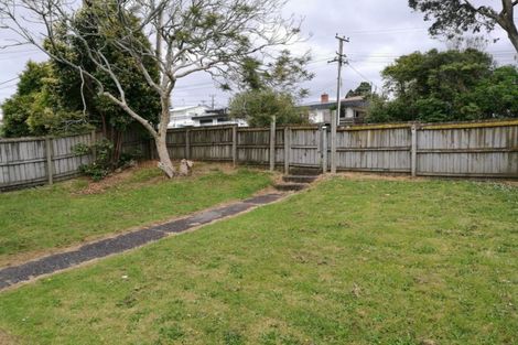 Photo of property in 2/3 Bruce Road, Glenfield, Auckland, 0629