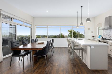 Photo of property in 9 Iona Road, Havelock North, 4130