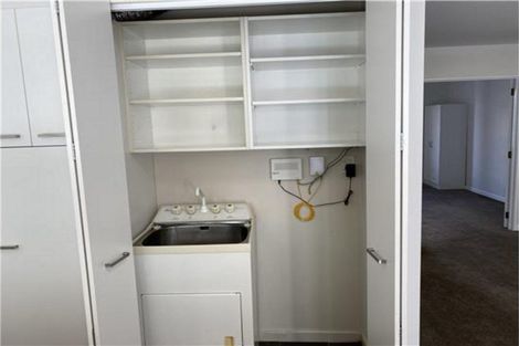 Photo of property in Regent Courts, 3/75 Gloucester Street, Christchurch Central, Christchurch, 8013