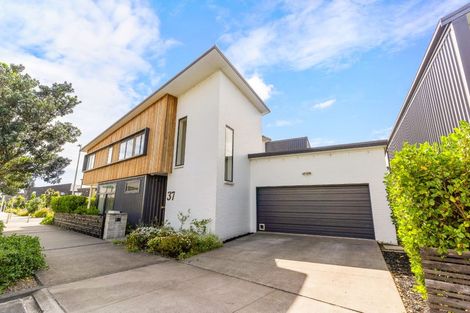 Photo of property in 37 Wallace Road, Hobsonville, Auckland, 0616