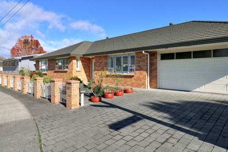 Photo of property in 33 Whitley Avenue, Ebdentown, Upper Hutt, 5018