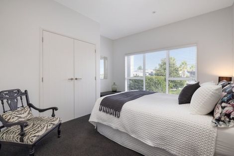 Photo of property in 18 Montia Close, Papamoa Beach, Papamoa, 3118