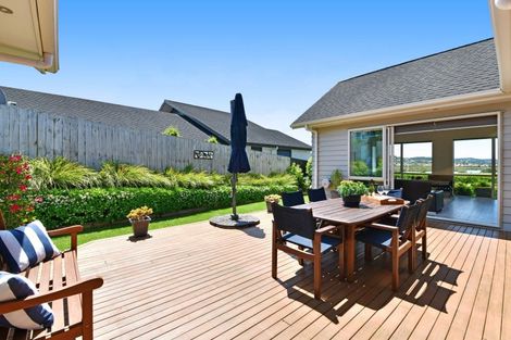 Photo of property in 225 Millwater Parkway, Silverdale, 0932