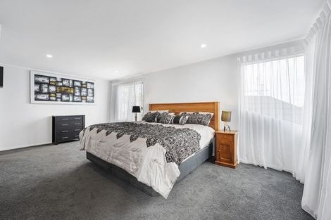 Photo of property in 21a Kinross Drive, Merrilands, New Plymouth, 4312