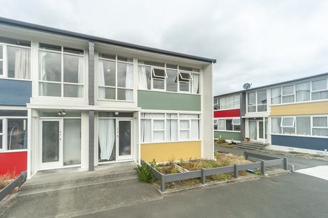 Photo of property in 7/55 Apu Crescent, Lyall Bay, Wellington, 6022