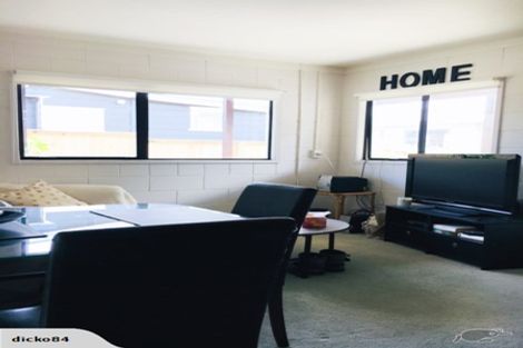 Photo of property in 33a Kauri Road, Stanmore Bay, Whangaparaoa, 0932