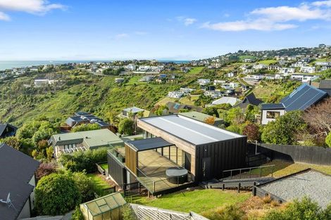 Photo of property in 3 Selleck Street, Mount Pleasant, Christchurch, 8081