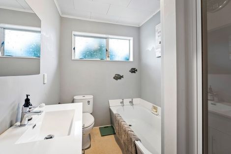 Photo of property in 2/27 Miro Street, Trentham, Upper Hutt, 5018