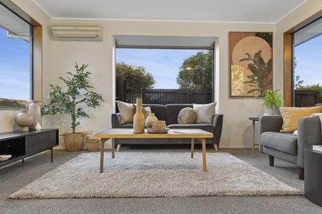 Photo of property in 1 Vining Crescent, Stoke, Nelson, 7011