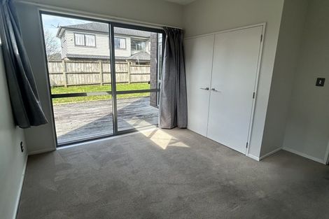 Photo of property in 25 Bordeaux Parade, Te Atatu South, Auckland, 0610