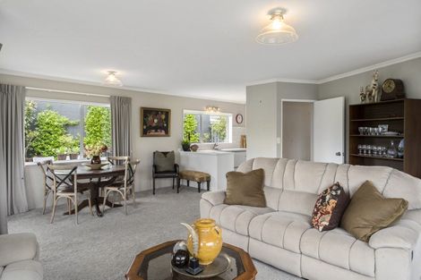 Photo of property in 3 Union Street, Merrilands, New Plymouth, 4312