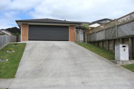 Photo of property in 8 Valley Fields Place, Pukekohe, 2120