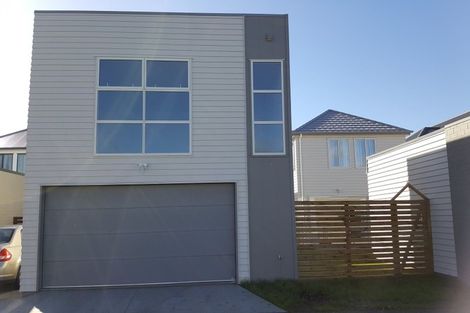 Photo of property in 12 Hopuni Way, Takanini, 2112