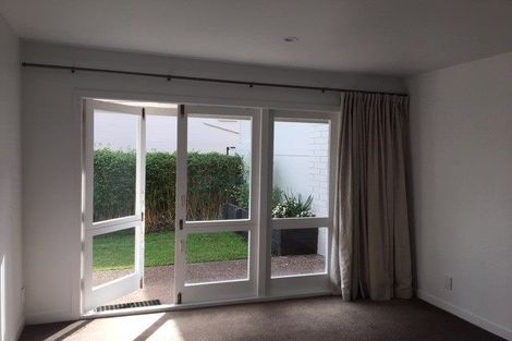 Photo of property in 1/281 Beach Road, Campbells Bay, Auckland, 0630