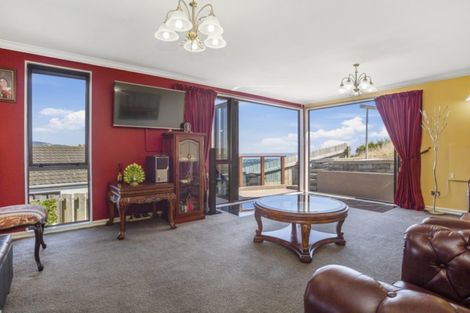 Photo of property in 27 Almora View, Ascot Park, Porirua, 5024