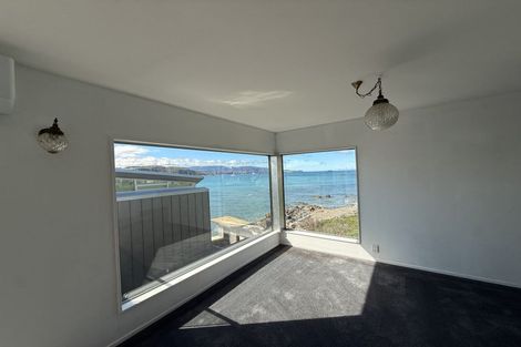 Photo of property in 281 Queens Drive, Lyall Bay, Wellington, 6022