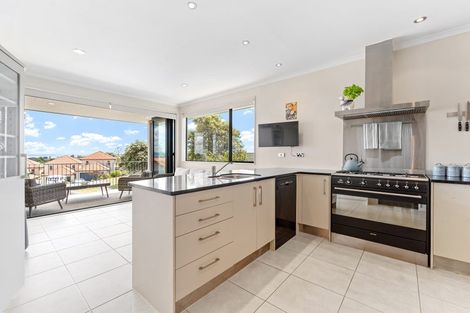 Photo of property in 107 Alec Craig Way, Gulf Harbour, Whangaparaoa, 0930