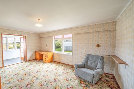 Photo of property in 10 Union Street, Hikurangi, 0114