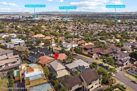 Photo of property in 2/12 Santa Monica Place, Goodwood Heights, Auckland, 2105