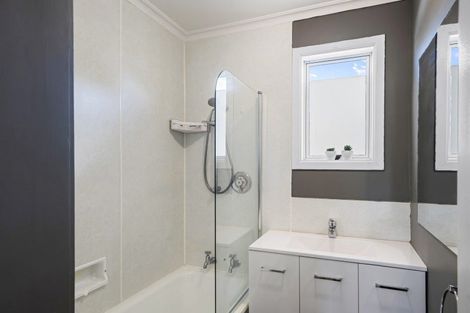 Photo of property in 40 Balmoral Street, Levin, 5510