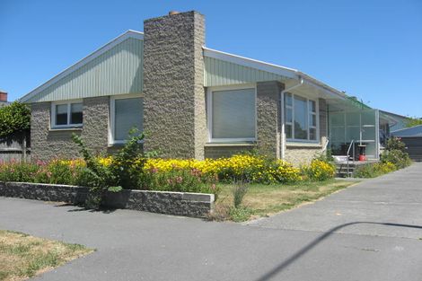 Photo of property in 2/32 Wharenui Road, Upper Riccarton, Christchurch, 8041