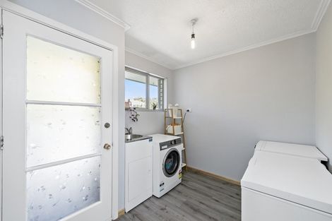 Photo of property in 35 Market Street, Leeston, 7632