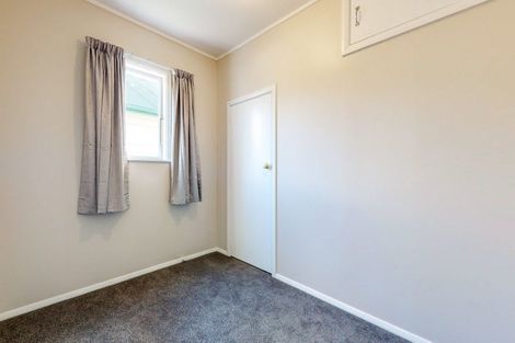 Photo of property in 4a Tarawera Road, Johnsonville, Wellington, 6037