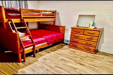 Photo of property in 2/27 St Georges Road, Avondale, Auckland, 0600