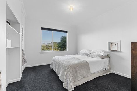 Photo of property in 49 Queens Road, Glen Avon, New Plymouth, 4312