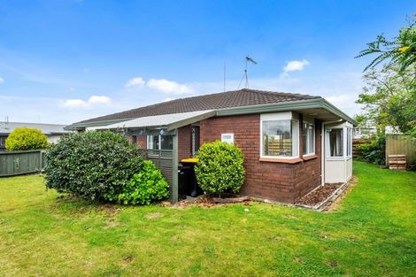 Photo of property in 2 Opal Drive, Papamoa Beach, Papamoa, 3118