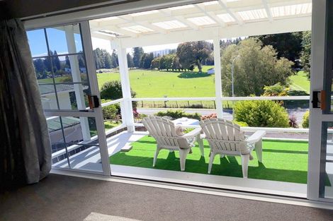 Photo of property in 140 Golf Road, Taumarunui, 3920