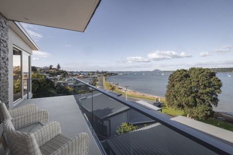 Photo of property in 57 Omokoroa Road, Omokoroa, 3114